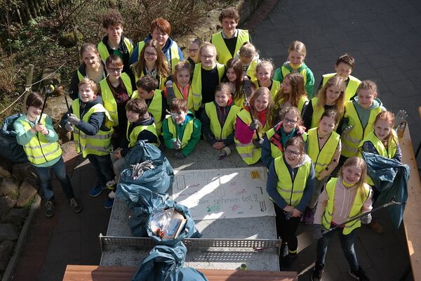 Ursulaschule Klimabotschafter beim Stadtputztag 2017.