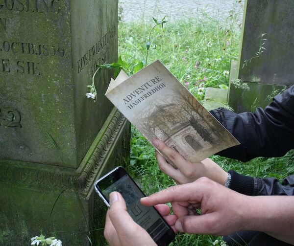 Adventure Hasefriedhof Web App und Broschüre.