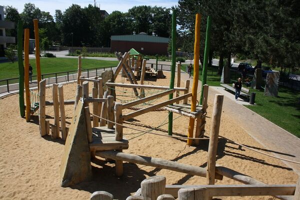 Eroffnung Wasserpark Scharnhorstkaserne Spieleband.