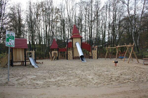 Quartiersspielplatz Am Gut Sandfort Totale.