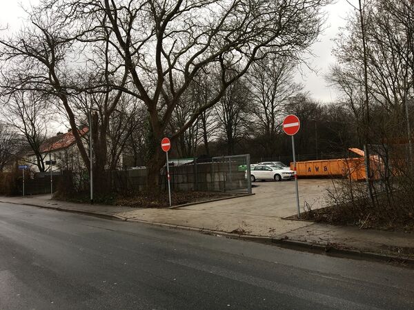 Eröffnung Gartenabfallplatz Gluckstraße Ein und Ausfahrt.