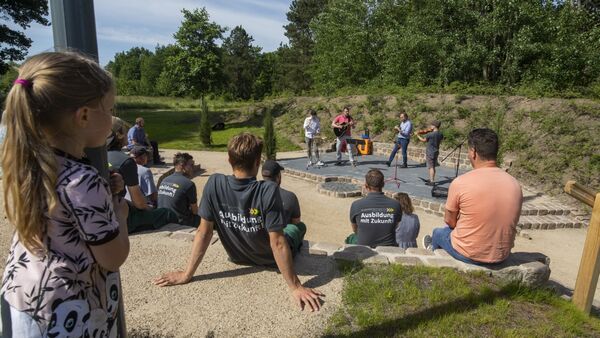 Eröffnung Sommerbühne Ausbildung mit Zukunft.