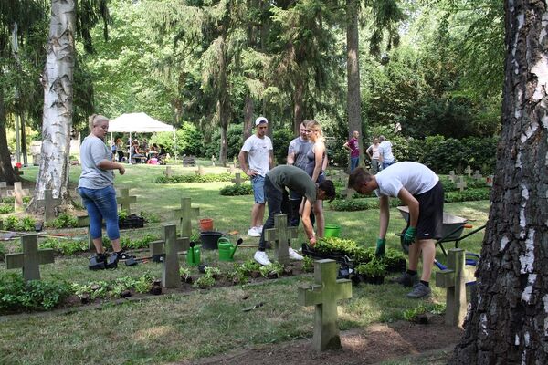 Aktionstag Johannisfriedhof Gedenken an 1. Weltkrieg.