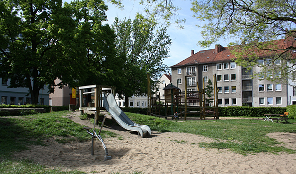 Foto 2 Mehrgenerationenpark Willy-Brandt-Platz